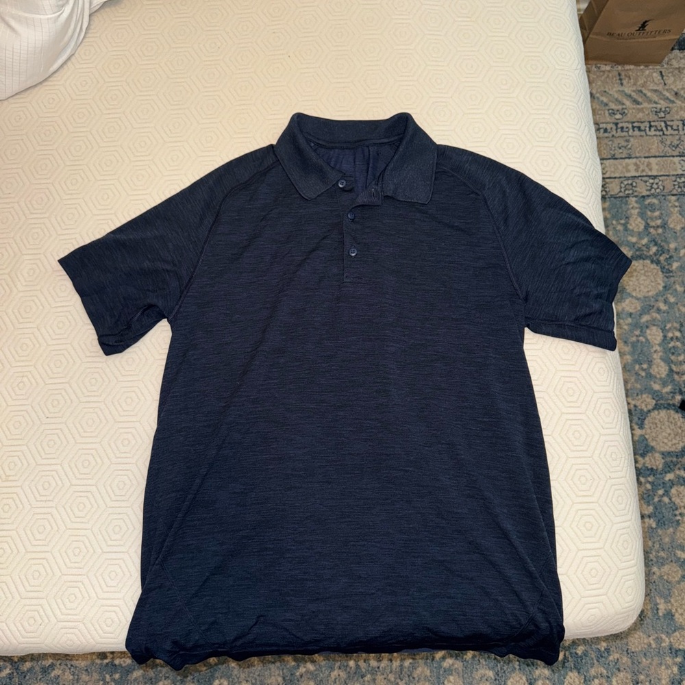 Like New Men's lululemon polo